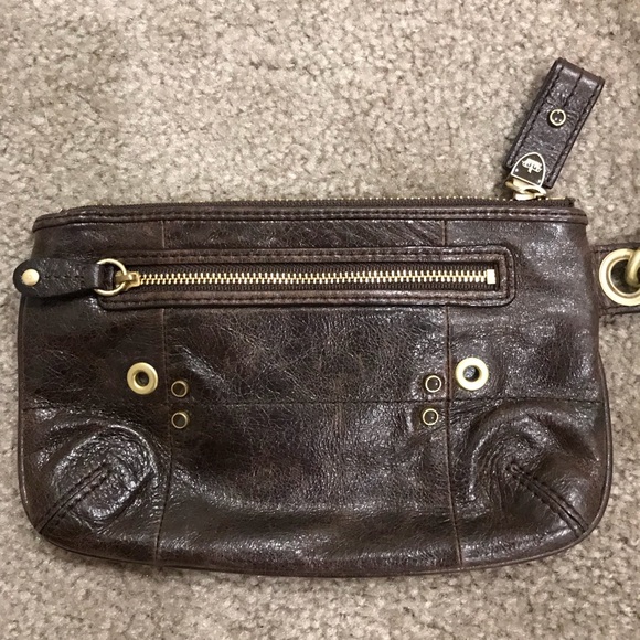 Brown Juicy Couture Wristlet - Picture 3 of 4